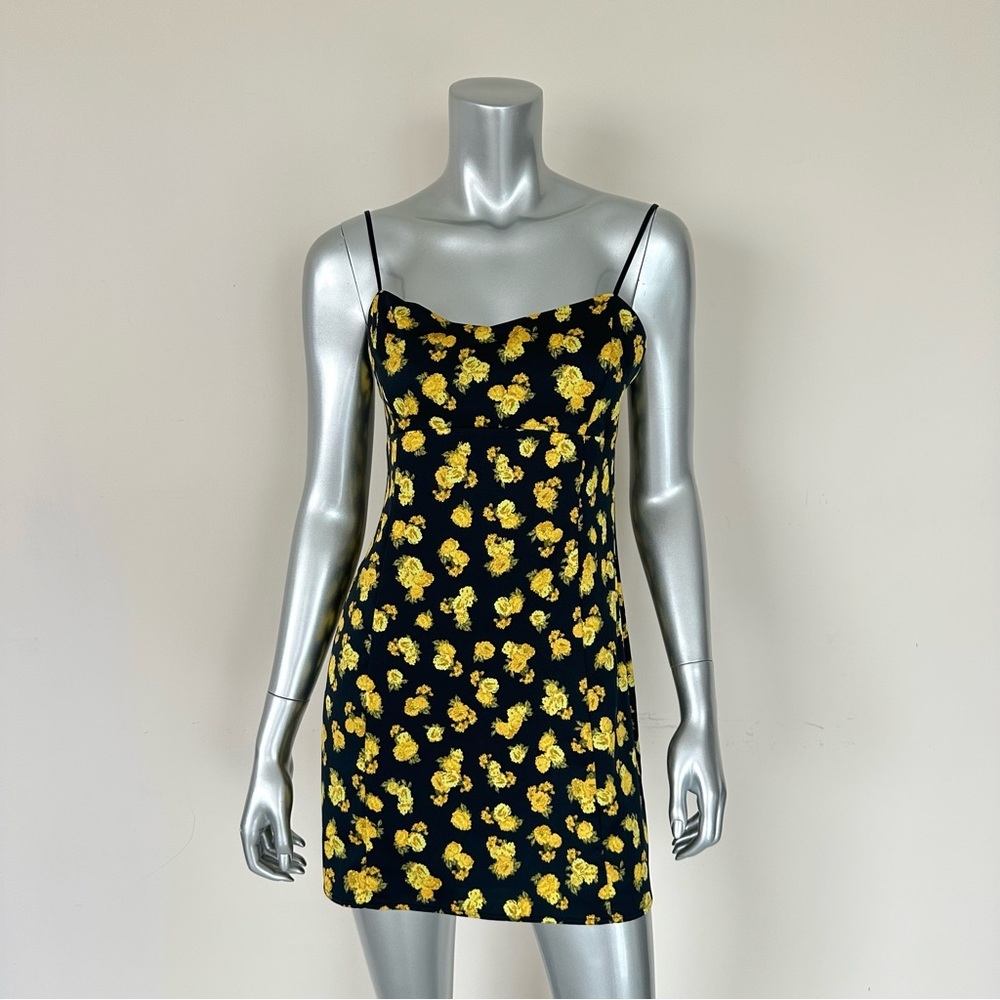 For love and lemons size M